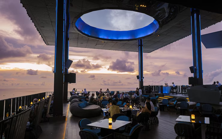 What Are the Top 10 Best Rooftop Bars in Miami?